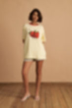 Strawberry Tee KARAVAN. Περισσότερα στο karavanclothing.com